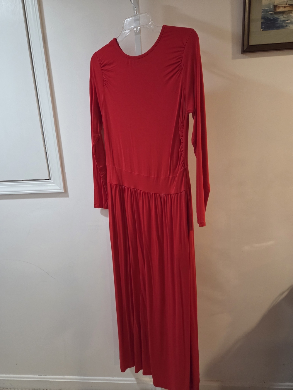 Women's Red Long-Sleeve Maxi Dress — Timeless Evening Style